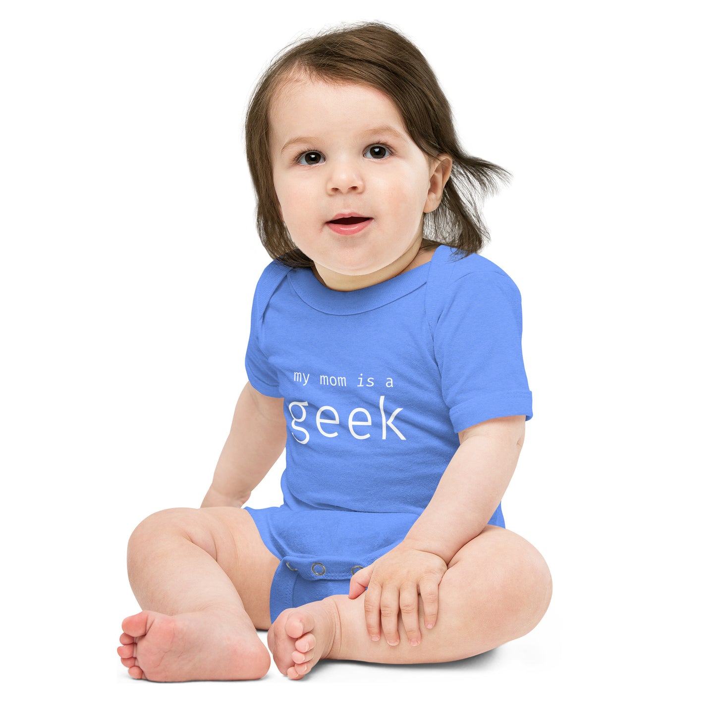 My mom is a geek - White Text - Baby short sleeve one piece